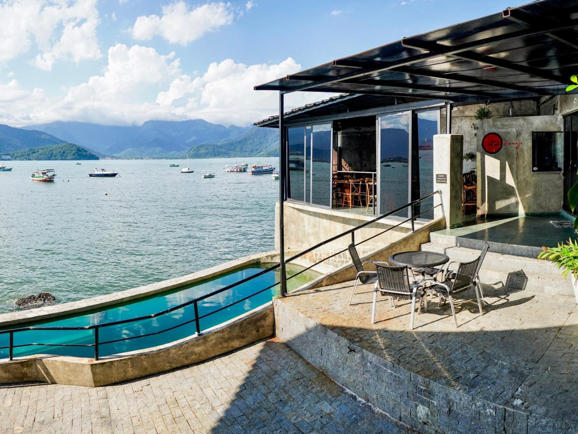 1819 Marine Hotel Ubatuba Buitenkant foto