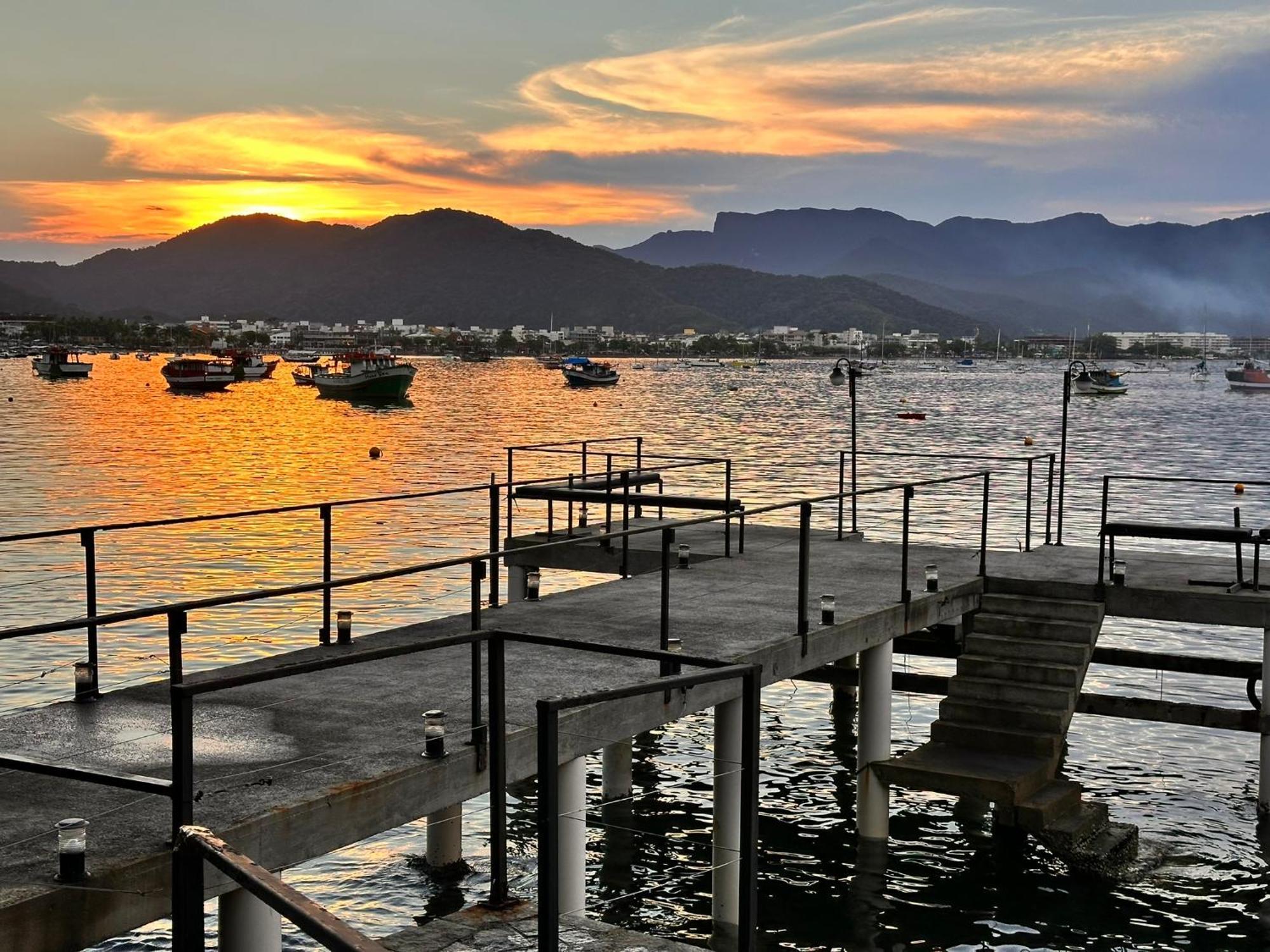 1819 Marine Hotel Ubatuba Buitenkant foto