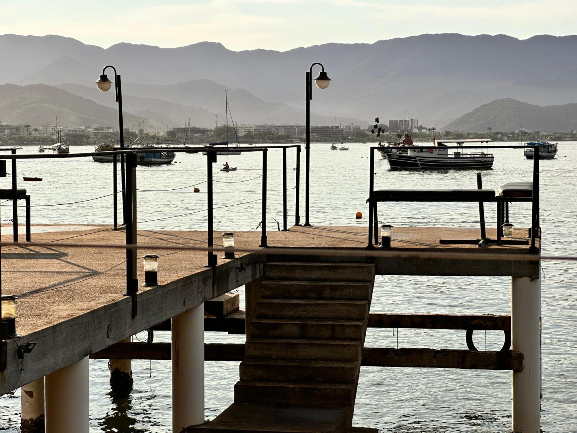 1819 Marine Hotel Ubatuba Buitenkant foto