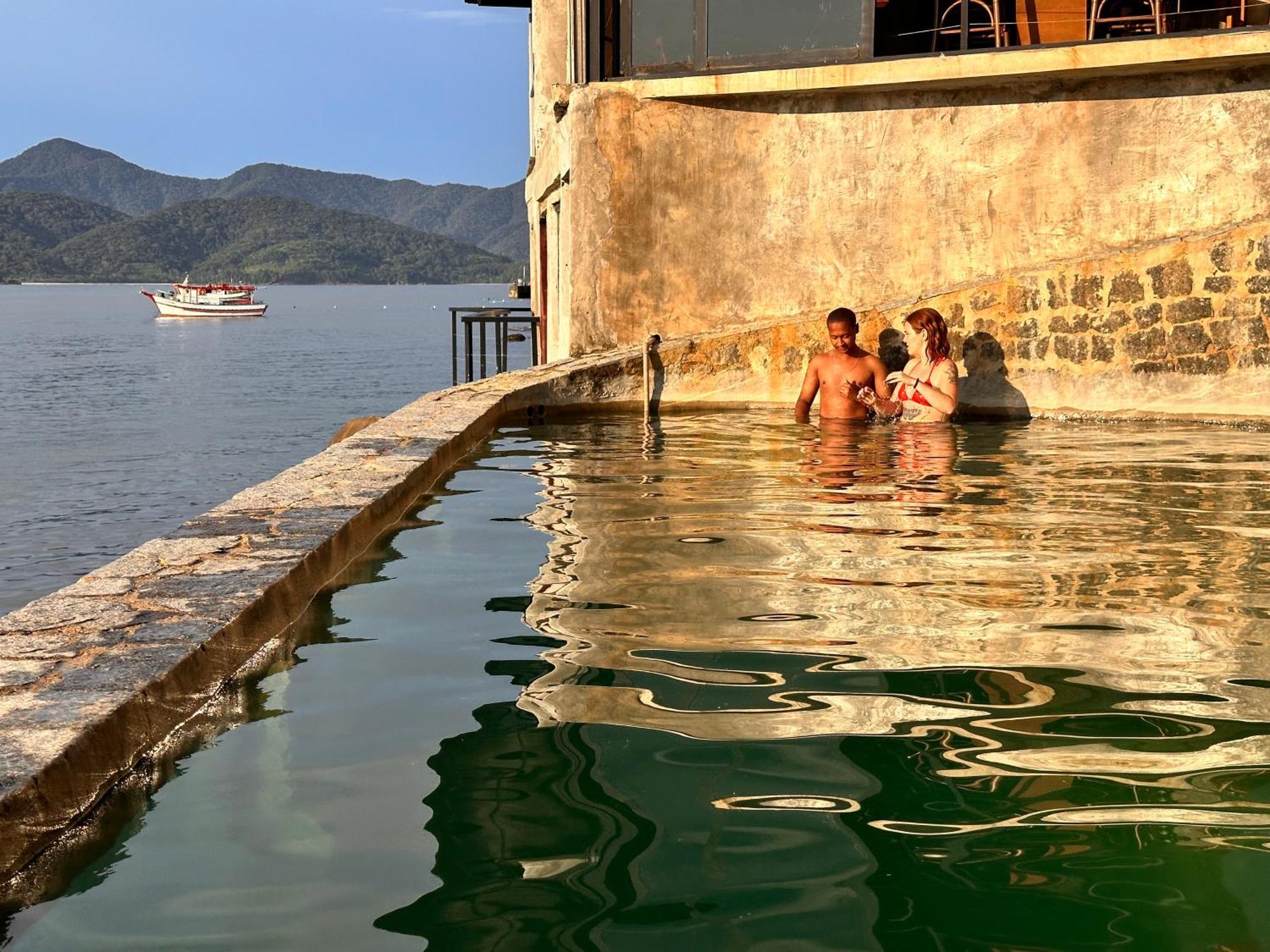 1819 Marine Hotel Ubatuba Buitenkant foto