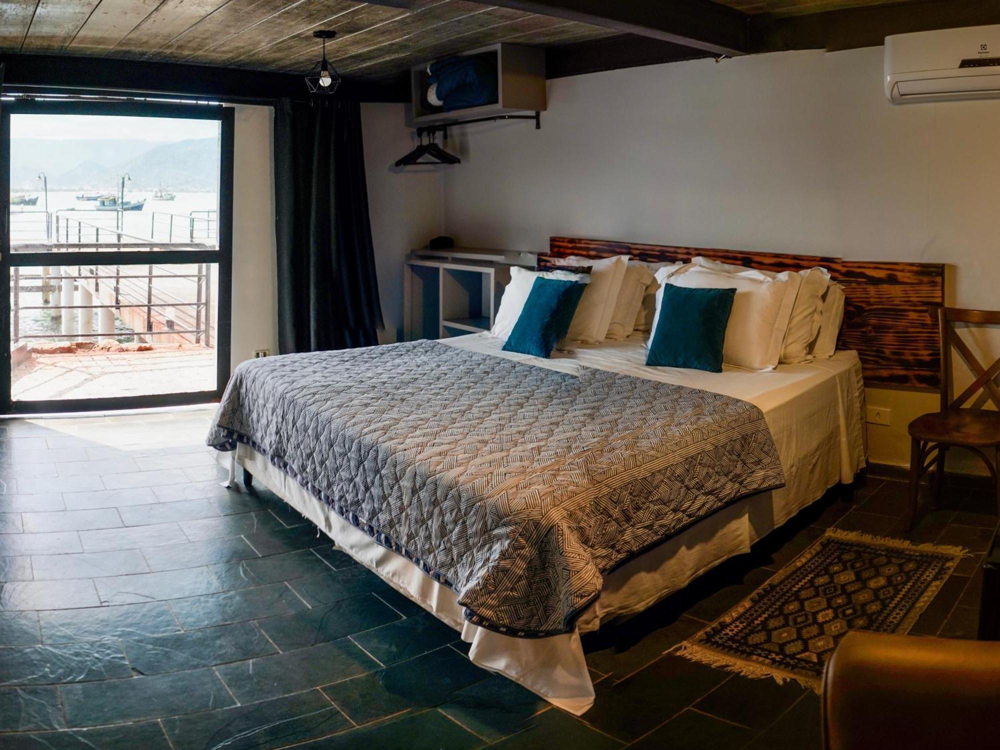 1819 Marine Hotel Ubatuba Buitenkant foto